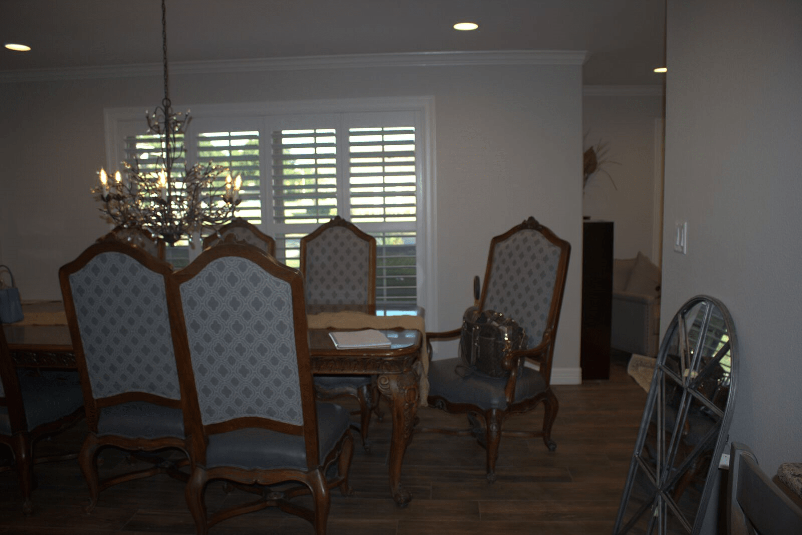 Mixing Traditional Furniture With Modern Day Style