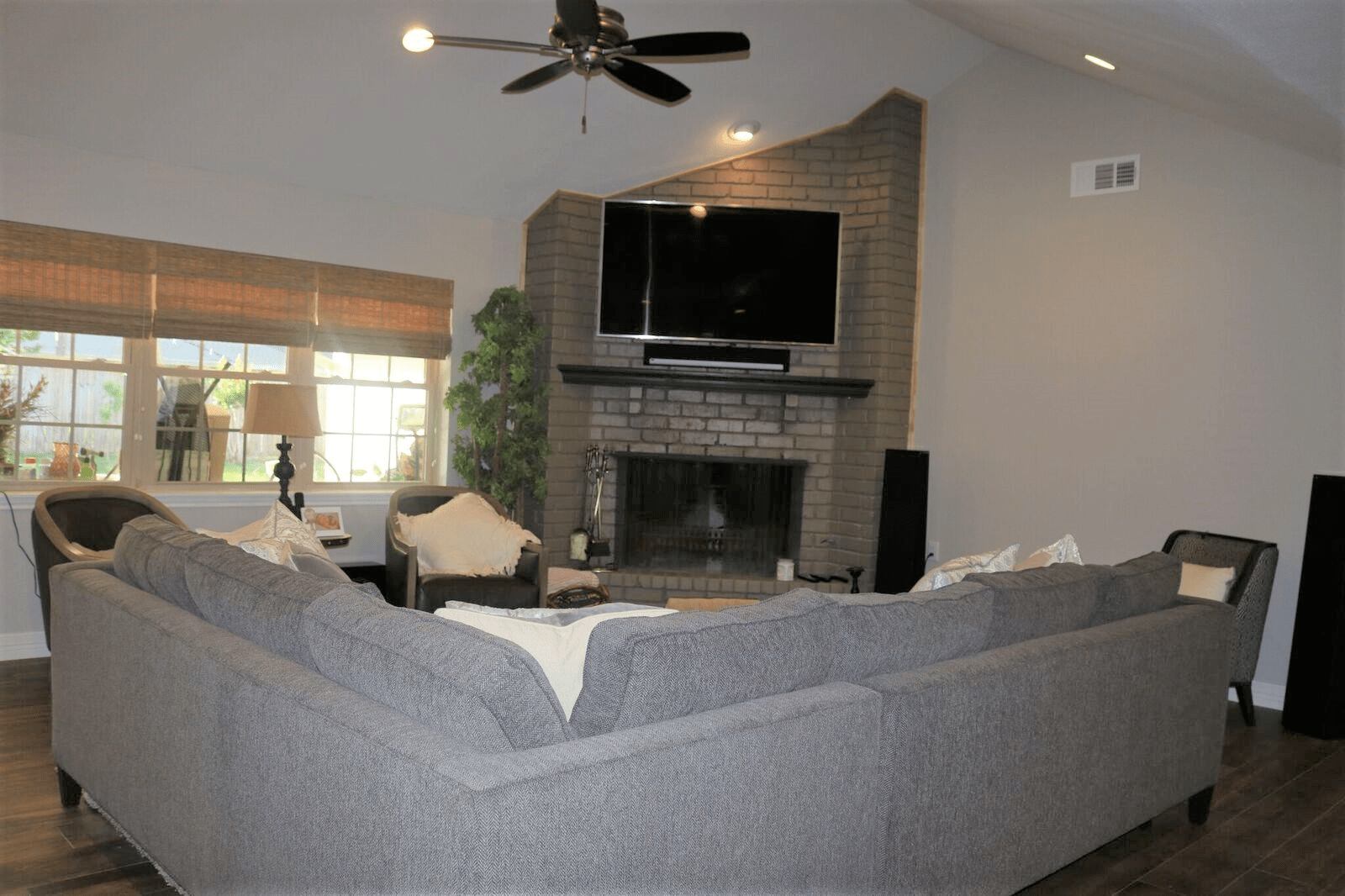 Mixing Traditional Furniture With Modern Day Style