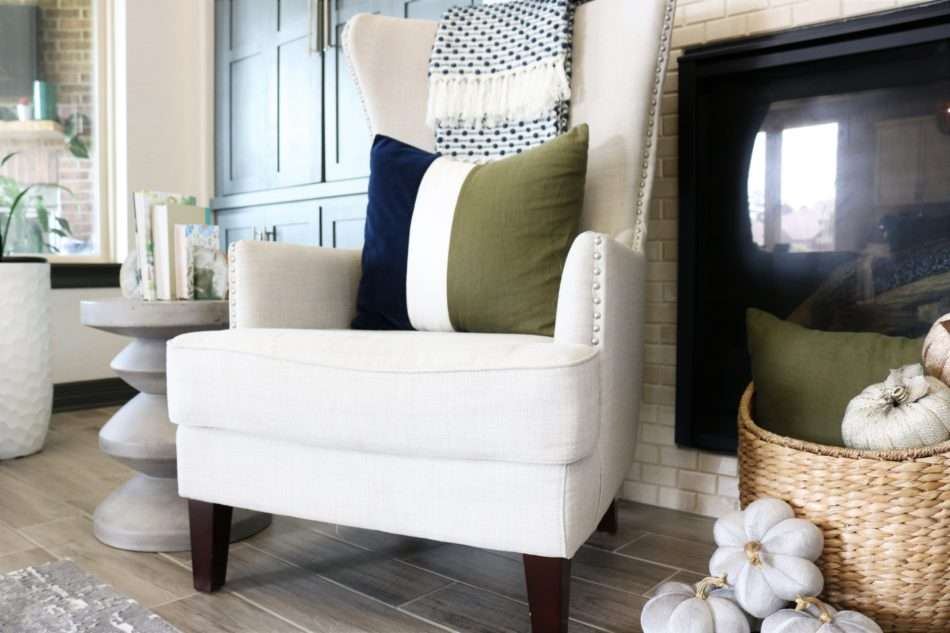 fall pumpkins, pumpkins, show-stopping pieces to add to your fall decor, navy fall decor, fall living room decor, fall table setting