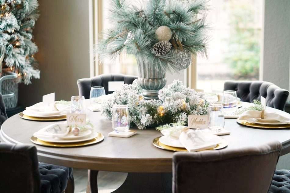 Christmas table setting