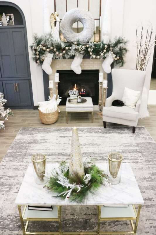 How to Decorate Your Christmas Garland