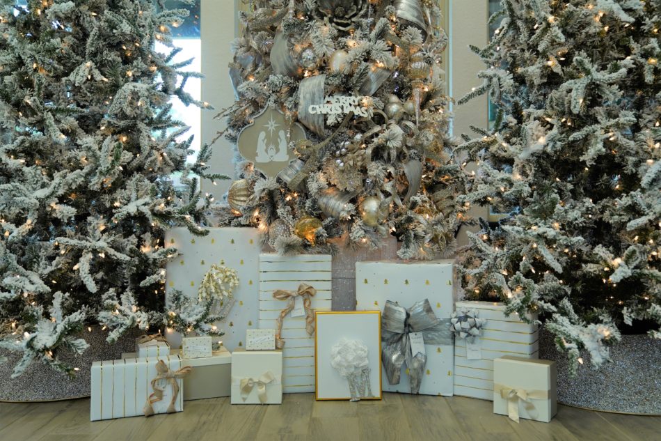 christmas home tour, christmas tree