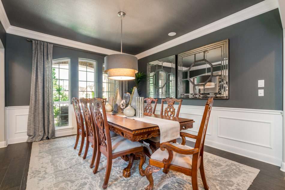 mixing styles, transitional dining room, 2019 interior design trends, interior design trends, hottest design trends, trendy homes, 2019 trends, design trends 2019, color of the year, modern farmhouse