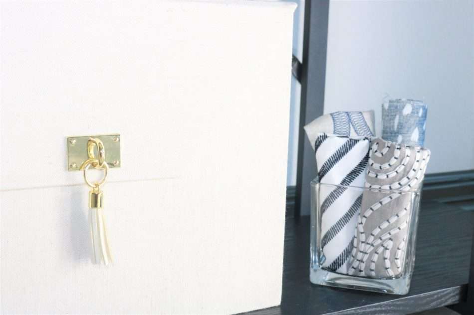 Interior designer, interior stylist, home decor, home decor blogger, houston blogger, Houston Interior Design, Houston Interior Designer, Home Office, Home Office Reveal, How to organize home office, home office décor, how to decorate home office, Home office reveal, dinning room as home office, contemporary home office, chic home office, navy home office, home workspace, functional home office, white home office, moss wall, how to design your home office, chic home office, chic office, chic office decor, glamorous office, glamorous home office, boss babe office, navy office, neutral office, neutral office with navy decor, budget friendly office, home office , dining room turned office