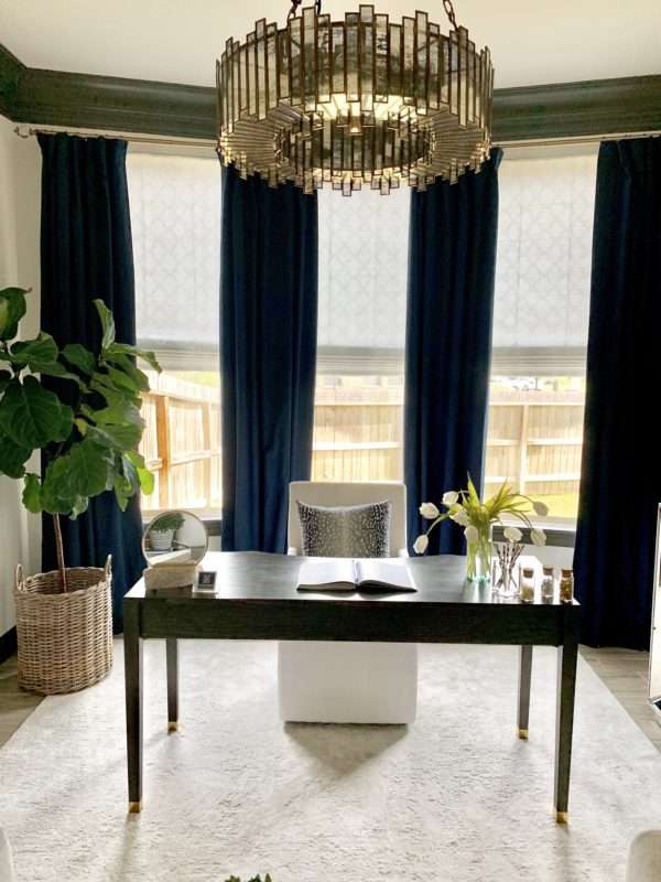 MRI, MRI Home, Houston Interior Designer, Houston Interior Design, Interior designer tips, Home Décor Influencer, Beaumont Interior Design, Texas Interior Design, design cohesion, color palette, color pulling, design cohesion, design style, creating cohesion, color families, creating your color palette for your home, interior designer tips, how to design with color in mind, pulling color from room to room, navy sofa