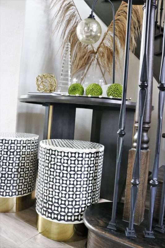 MRI, MRI Home, Houston Interior Designer, Houston Interior Design, Interior designer tips, Home Décor Influencer, Beaumont Interior Design, Texas Interior Design, design cohesion, color palette, color pulling, design cohesion, design style, creating cohesion, color families, creating your color palette for your home, interior designer tips, how to design with color in mind, pulling color from room to room, navy sofa