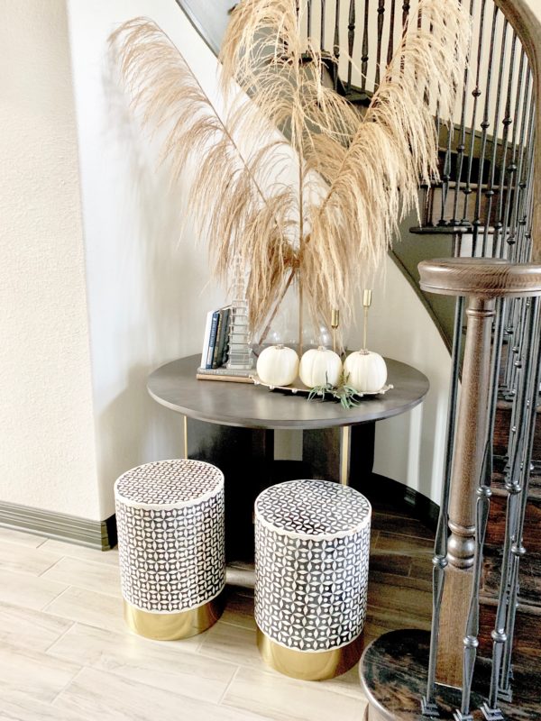 minimalist fall decor, modern fall decor, fall decor, black and white fall decor, budget friendly fall decor, autumnal fall decor, modern decor, modern fall decor, contemporary fall decor, modern minimalist fall decor, modern fall decor ideas, modern fall decorating ideas, modern fall decor living room, melissa Roberts interiors, MRI, Houston interior designer, Houston interior design, fall design ideas, black and white fall, fall decor that transitions to winter , decorating with pumpkins, decorating for fall