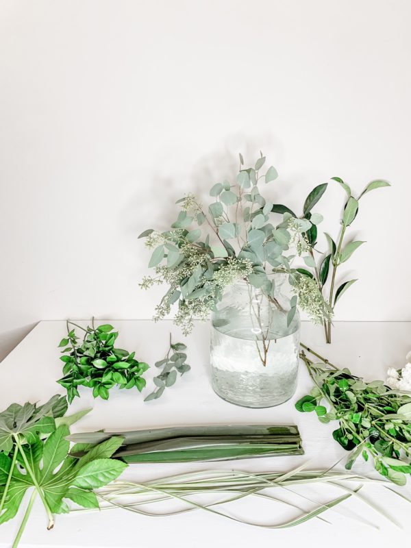 FRESH FLOWERS, 5 MINUTE FLOWER ARRANGEMENT, FLOWER ARRANGEMENT, HOW TO ARRANGE FLOWERS, FLOWER DIY, DIY FLOWER ARRANGEMENT, STEP BY STEP FLOWER ARRANGEMENT, FLOWER ARRANGING GUIDE