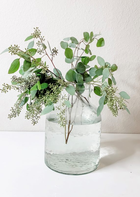 FRESH FLOWERS, 5 MINUTE FLOWER ARRANGEMENT, FLOWER ARRANGEMENT, HOW TO ARRANGE FLOWERS, FLOWER DIY, DIY FLOWER ARRANGEMENT, STEP BY STEP FLOWER ARRANGEMENT, FLOWER ARRANGING GUIDE