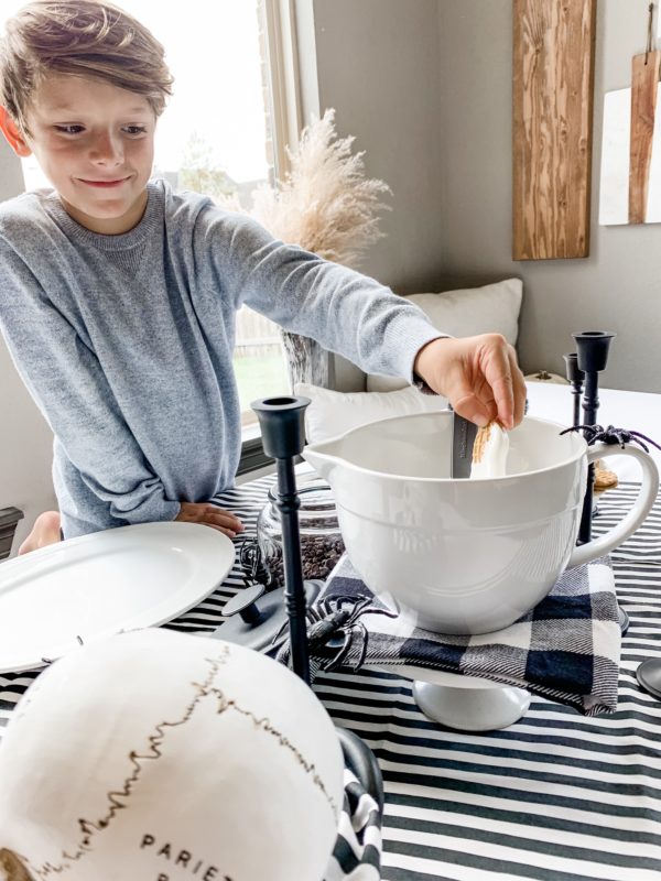 MRI, Melissa Roberts Interiors, Houston Interior Designer, Houston Interior Design, 2019 Fall Family Traditions, Fall Traditions, Easy Fall Treats, Easy Fall Decorations, Thanksgiving Traditions, Traditions for the Family 2019, Fall Family Activities 2019, Pumpkin Carving Contest, Thankful Bowl, Fall Football, Homemade Potpourri, Halloween Treats, homemade fall treats, fall food, Halloween food, DIY string pumpkin, Football Party, Pumpkin, Harvest, Fall Snack, Fall Potpourri, free printable, thankful card