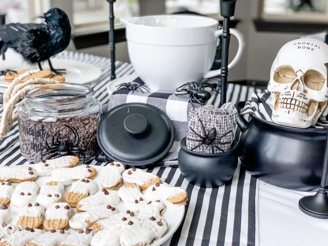 MRI, Melissa Roberts Interiors, Houston Interior Designer, Houston Interior Design, 2019 Fall Family Traditions, Fall Traditions, Easy Fall Treats, Easy Fall Decorations, Thanksgiving Traditions, Traditions for the Family 2019, Fall Family Activities 2019, Pumpkin Carving Contest, Thankful Bowl, Fall Football, Homemade Potpourri, Halloween Treats, homemade fall treats, fall food, Halloween food, DIY string pumpkin, Football Party, Pumpkin, Harvest, Fall Snack, Fall Potpourri, free printable, thankful card