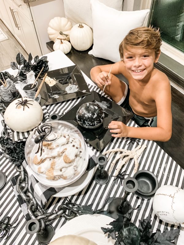 MRI, Melissa Roberts Interiors, Houston Interior Designer, Houston Interior Designer, Laundry Room, Laundry Room Makeover, Laundry Room Storage, Modern Laundry Room, Built-In in Laundry Room, Modern Laundry Room, Storage in Laundry Room, Samsung, Samsung Appliances, Samsung Top Load, Samsung Dryer, Halloween Décor, Halloween Decorations, Modern Halloween Décor, Modern Halloween Decorations, Halloween 2019, Laundry Room Décor 