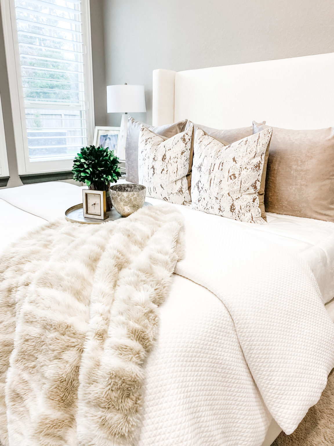 How to Style Your Bed Like a Pro – Melissa Roberts Interiors